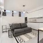Modern Duplex Close To The Eiffel Tower Apartment *