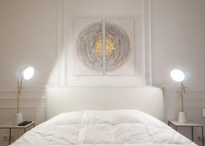 Modern Duplex Close To The Eiffel Tower Apartment Paris