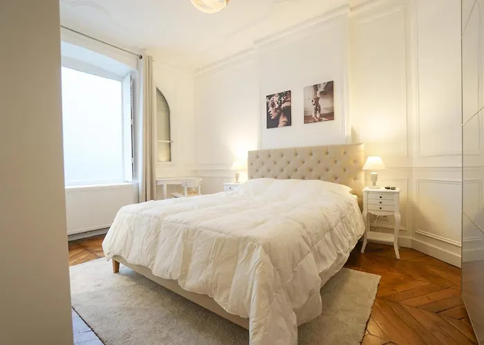 Apartment Modern Duplex Close To The Eiffel Tower