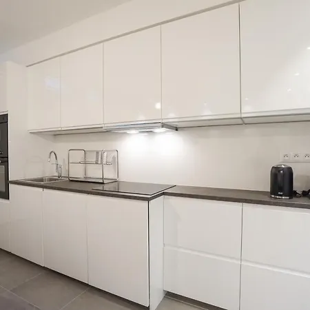 Modern Duplex Close To The Eiffel Tower